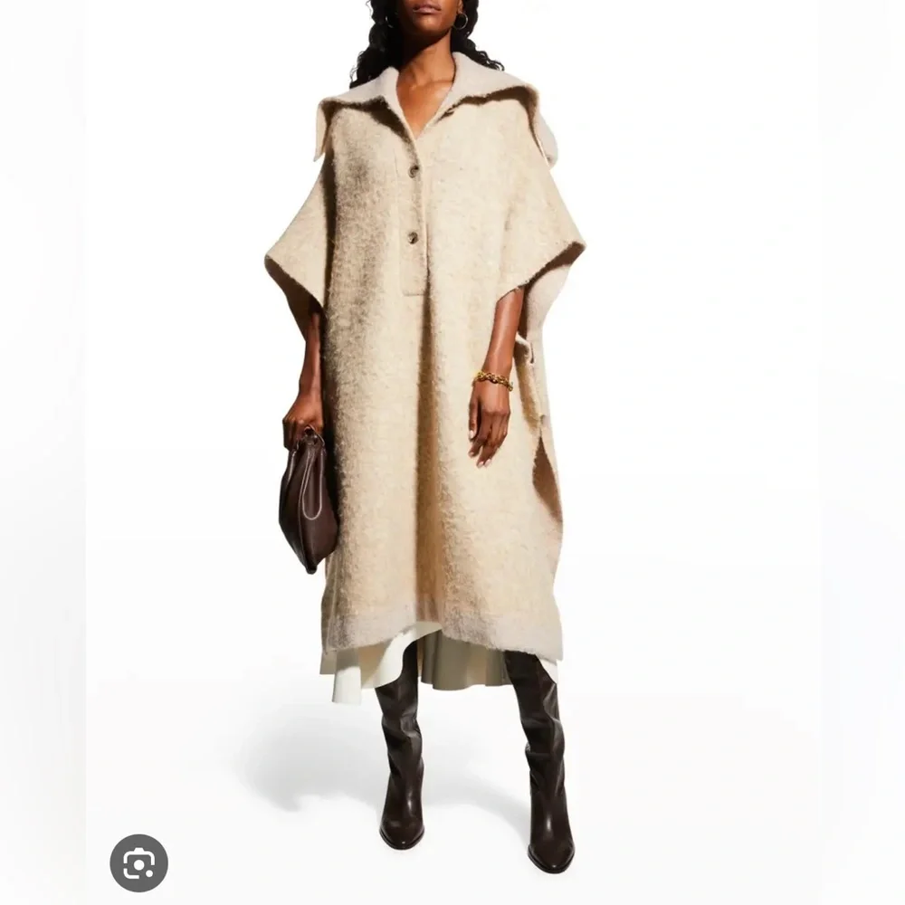 FINAL. NWT Nanushka Cape - Picture 4 of 9